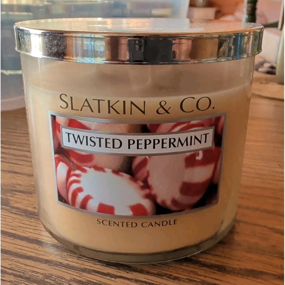 NEW Bath & Body Works Candle 3 Wick 14.5 oz Slatkin & Co. Twisted Peppermint